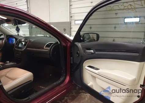 2017 Chrysler 300 Limited Awd from USA, damaged, VIN 2C3CCARG7HH610287